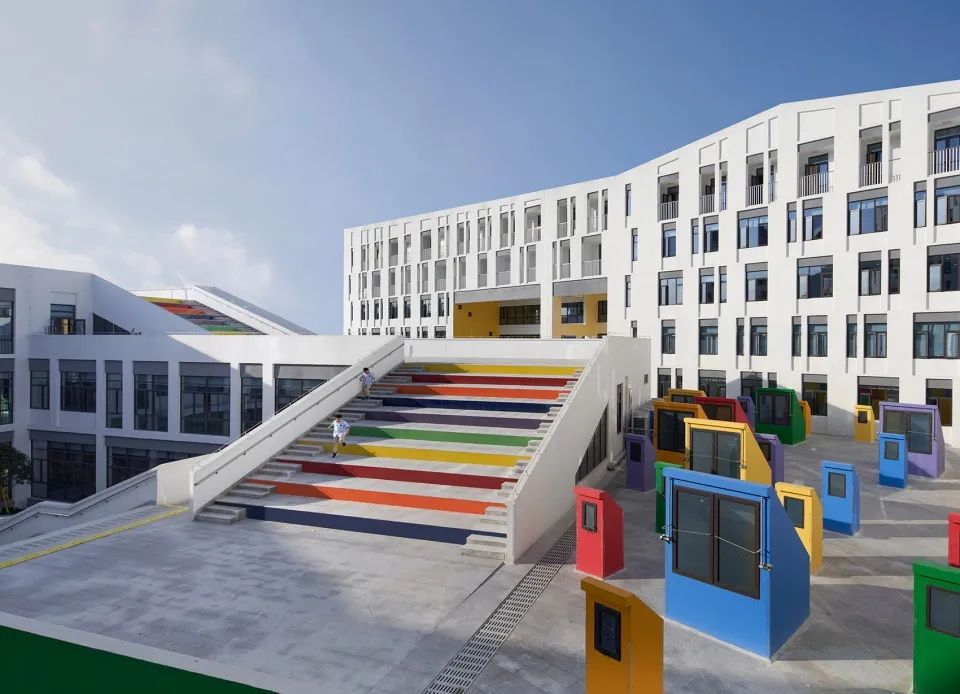 乐清育英寄宿学校 | 螺旋体建筑的丰富空间与创新教育理念-29