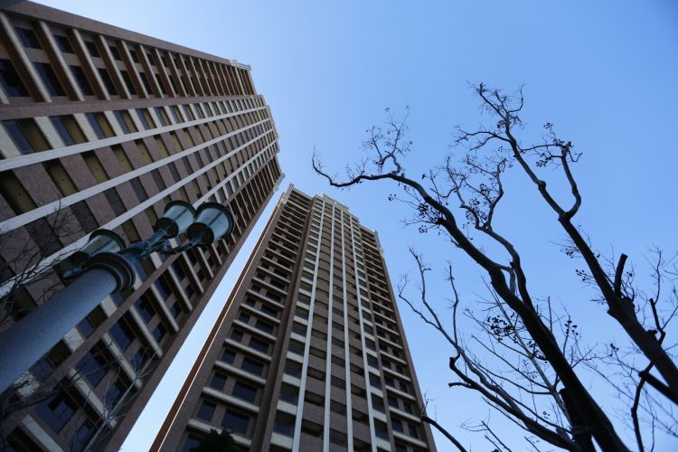 流動的靜謐 當代美的展現。- 高雄市立美術館「光 間」 - WEHOUSE-11