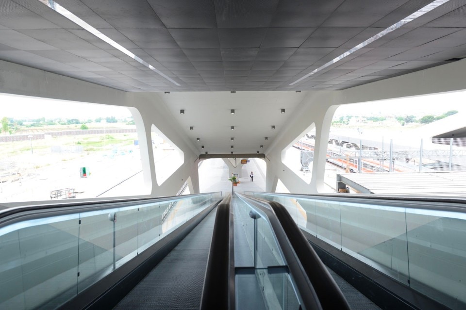 丨意大利那不勒斯丨扎哈·哈迪德建筑事务所-3