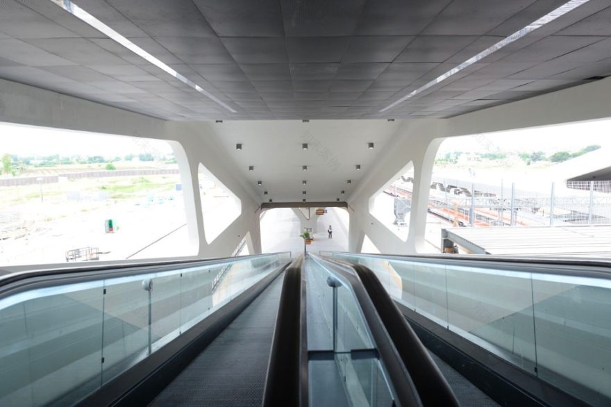 丨意大利那不勒斯丨扎哈·哈迪德建筑事务所-3