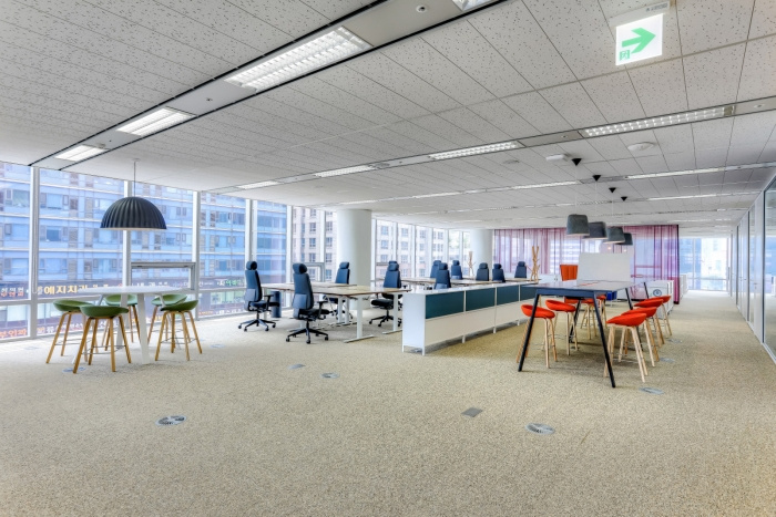 首尔沃尔沃办公空间 | 现代北欧风，灯光与软装的完美融合-10