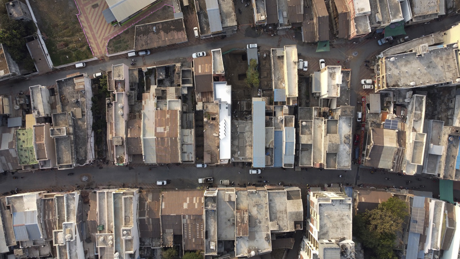 印度 Mandvi 的线性住宅丨The Company of Design-26