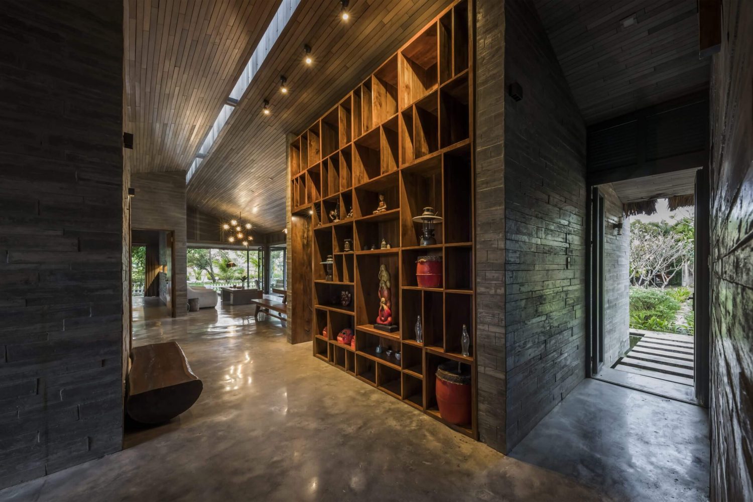 Am House · 越南带茅草屋顶的花园住宅-13