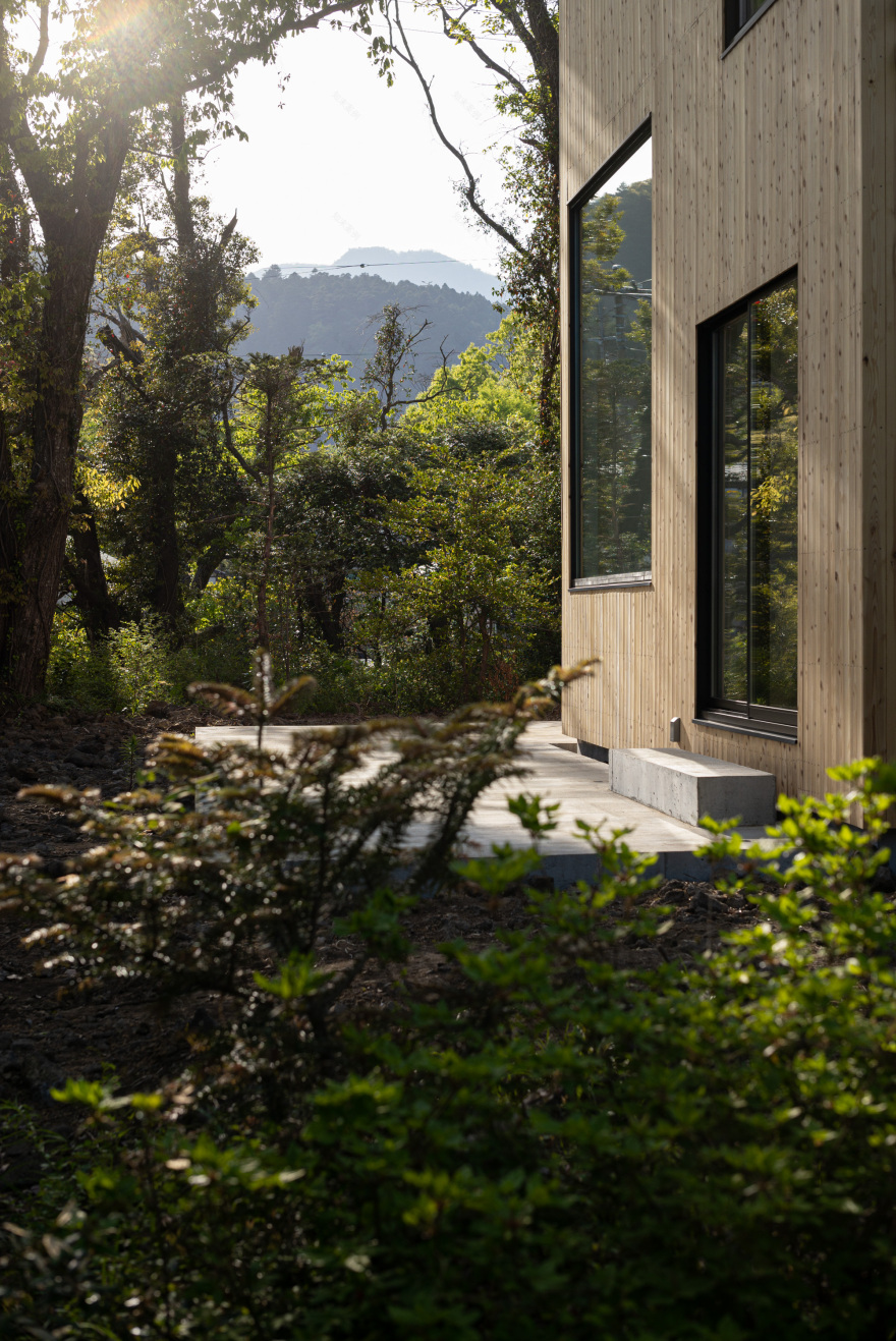 伊豆高原のI邸丨日本静冈丨Florian Busch Architects-55
