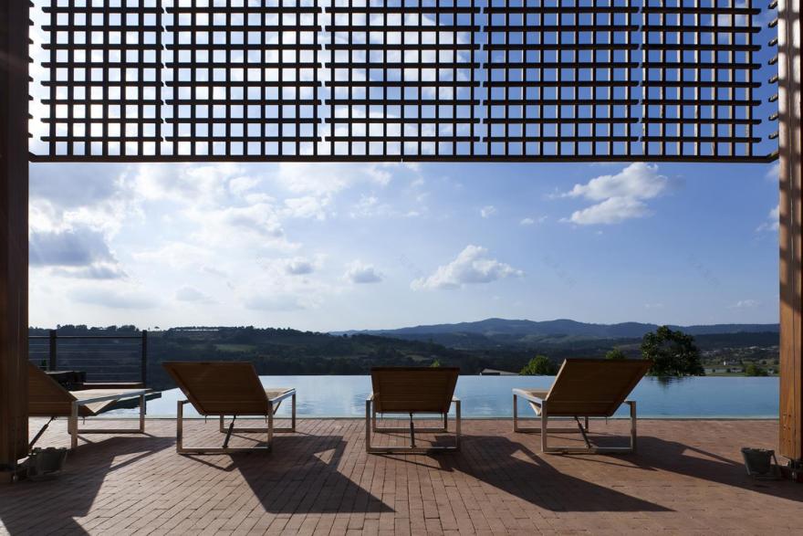 巴西 Casa Baroneza | 木结构与自然和谐共生的住宅设计-7