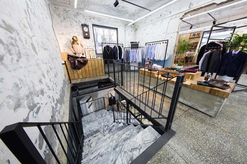 光之点睛，极简空灵的时尚店铺设计-11