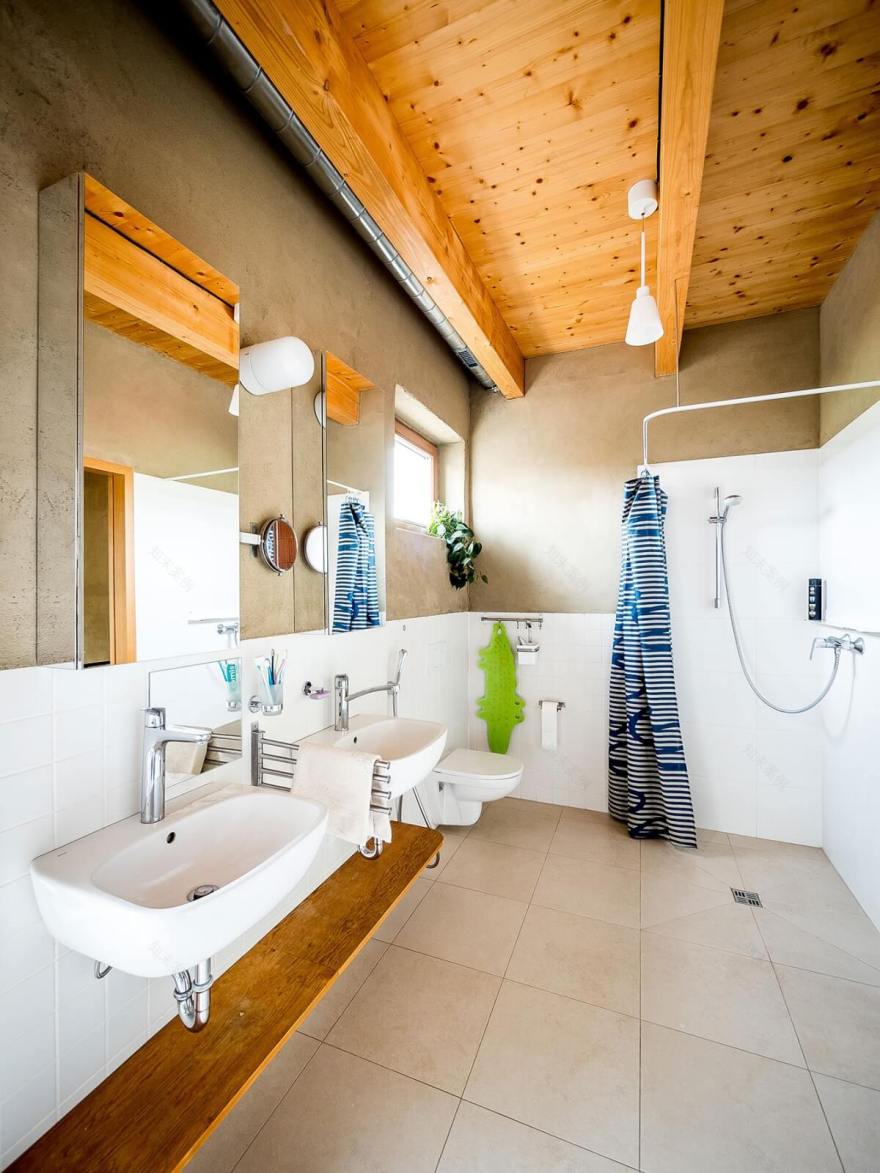 20世纪初老房改造为城市住宅项目丨MOAD architekti-46