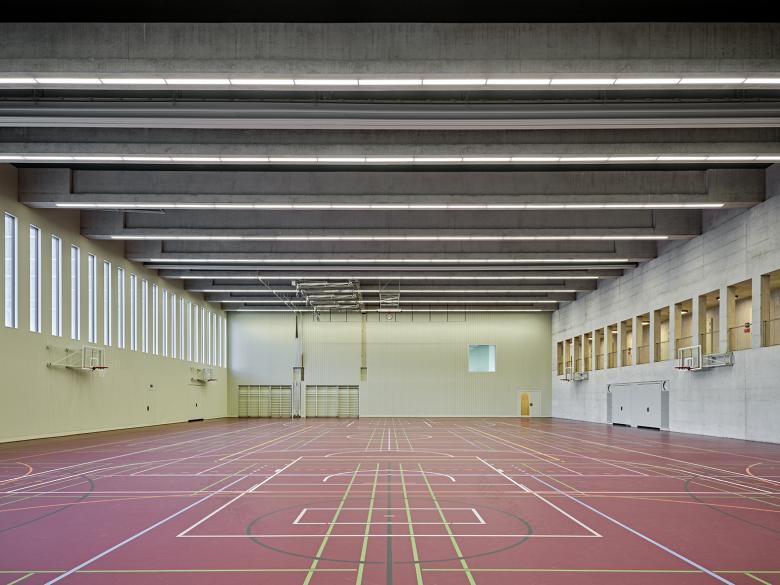 Sportzentrum Kerenzerberg 体育中心丨瑞士丨Burkard Meyer Architekten-10