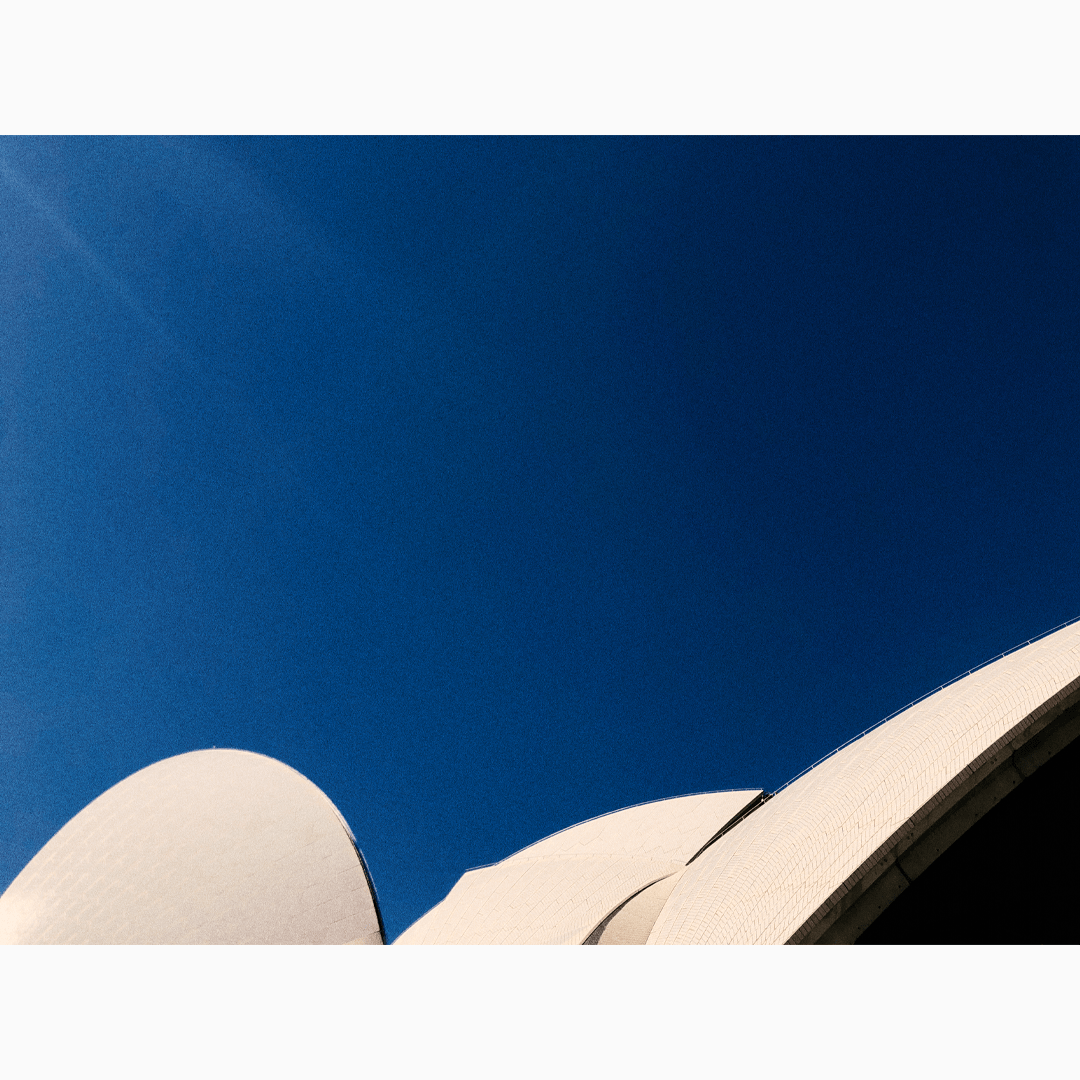 S Y D N E Y  O P E R A  H O U S E-2