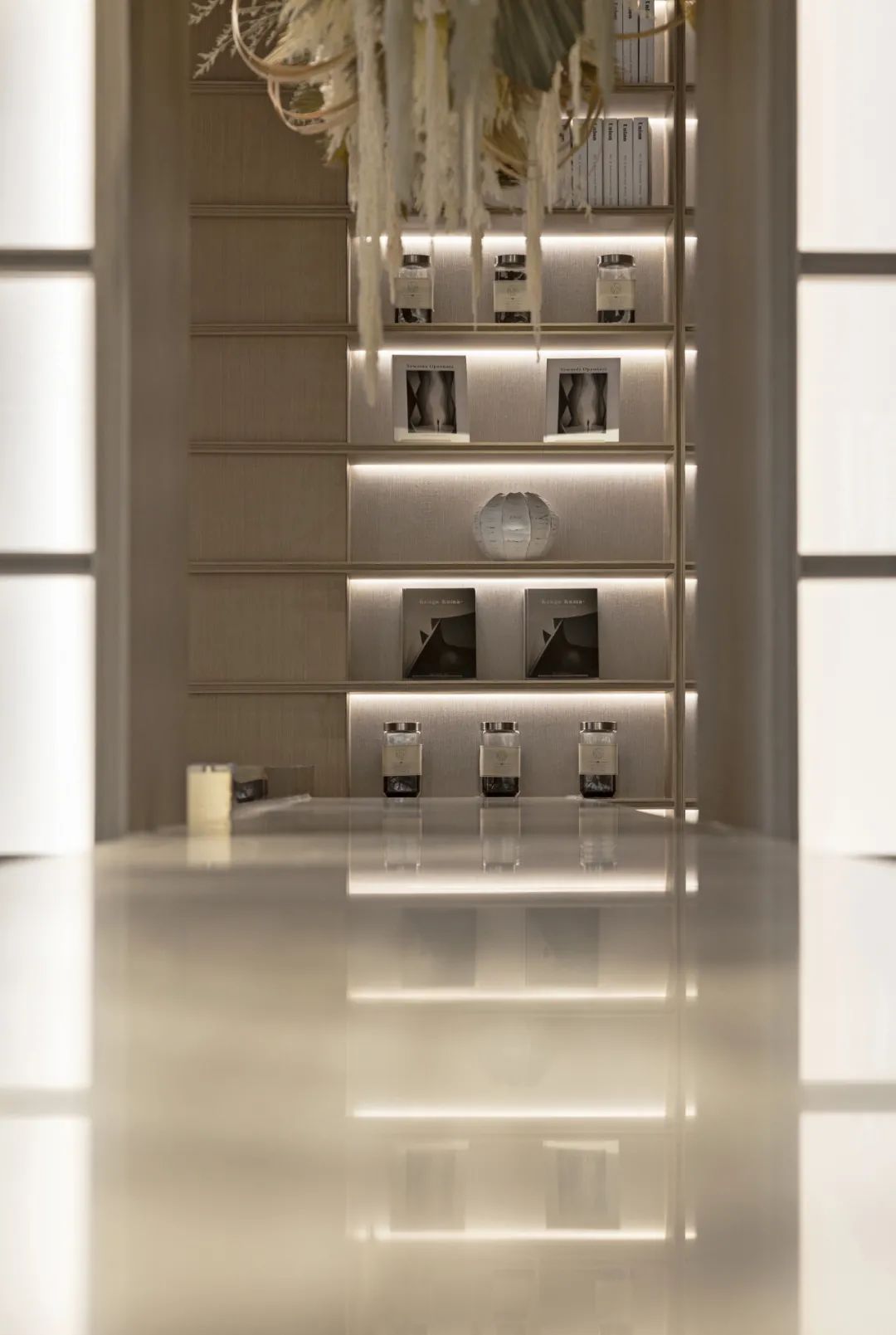 招商·金茂·正荣青山湖•依云上城营销中心丨中国南昌丨上海飞视设计-29