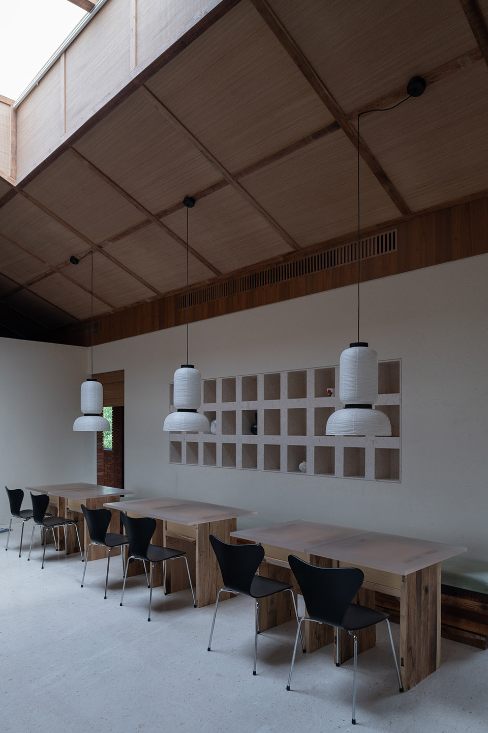 新镇江上海小笼概念店丨中国上海丨否格设计-22