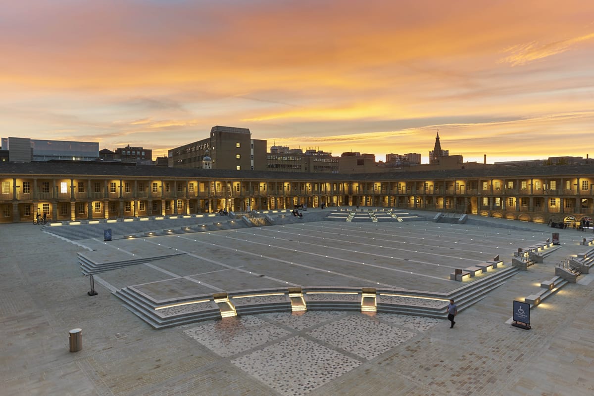 英国哈利法克斯 Piece Hall 广场 · 历史建筑的现代复兴-27