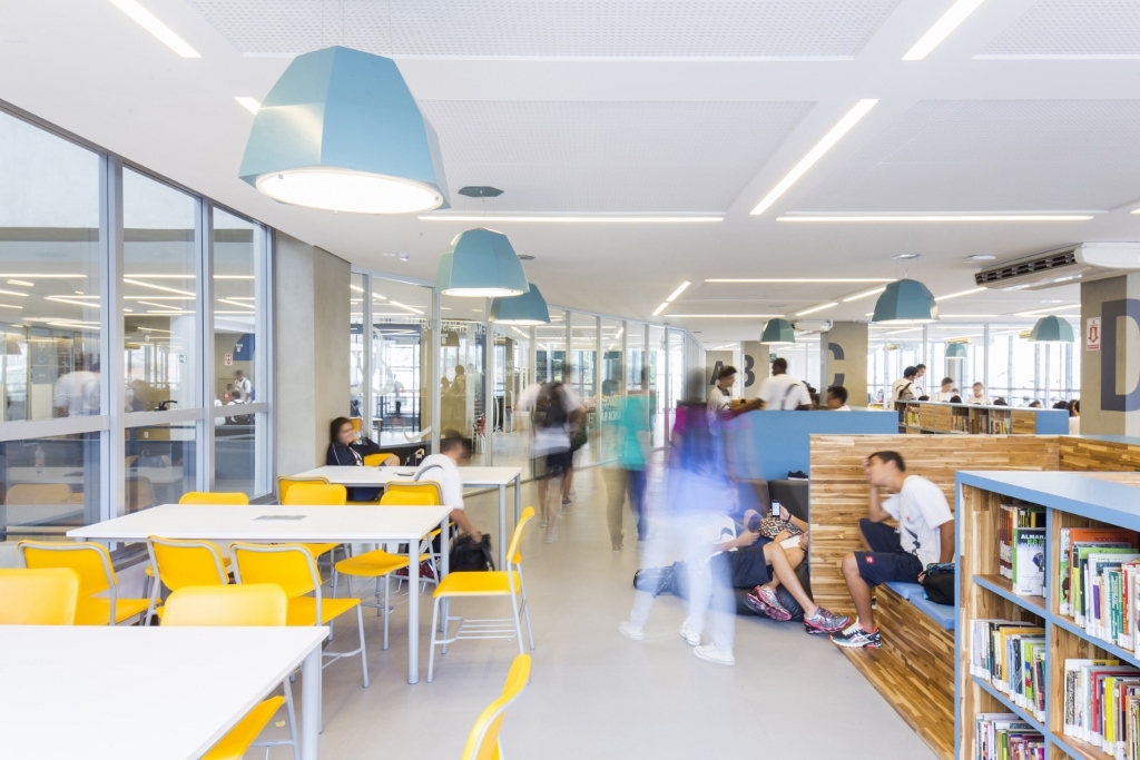 巴西 Bradesco 基金会学校 | 旧建筑新生命,垂直校园的绿色创新-90