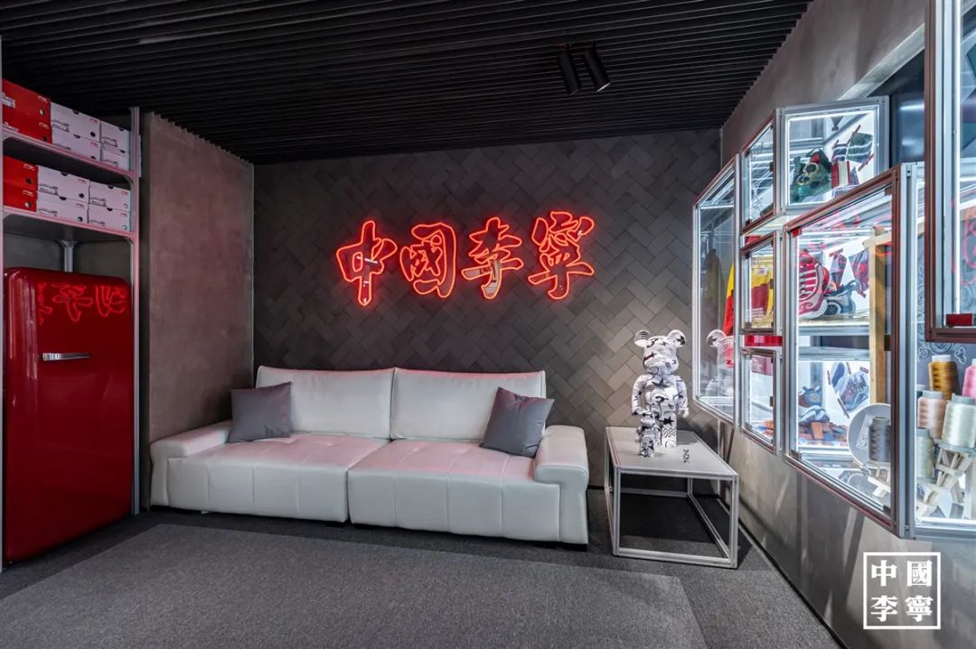 中国李宁首家城市定制店丨中国北京-4