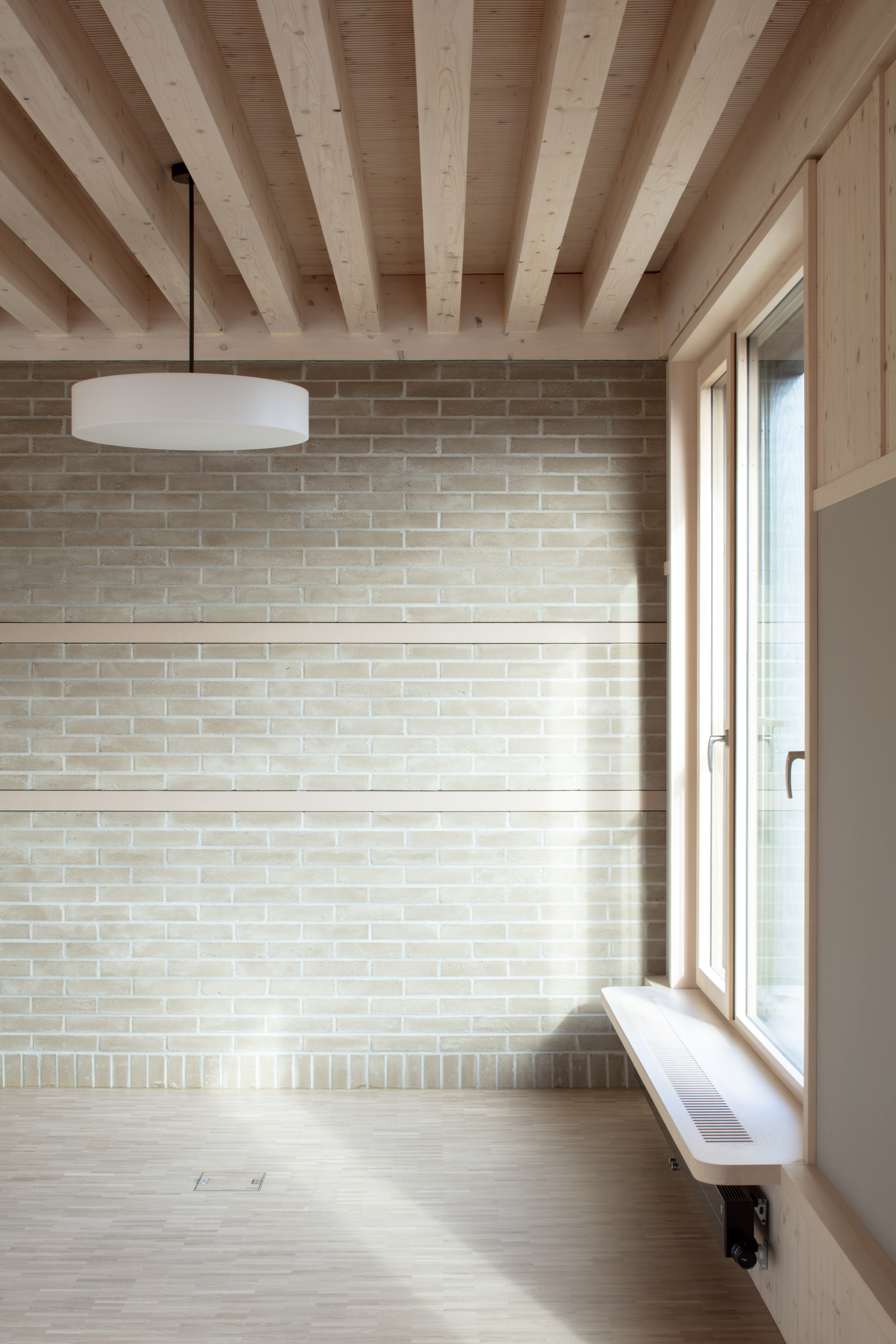 Riaz 小学扩建与翻新丨FAZ architectes-8