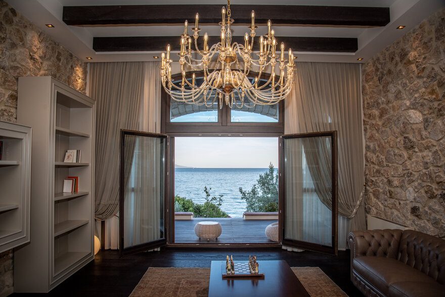 Sea Side Villa / Stella Adrimi-0