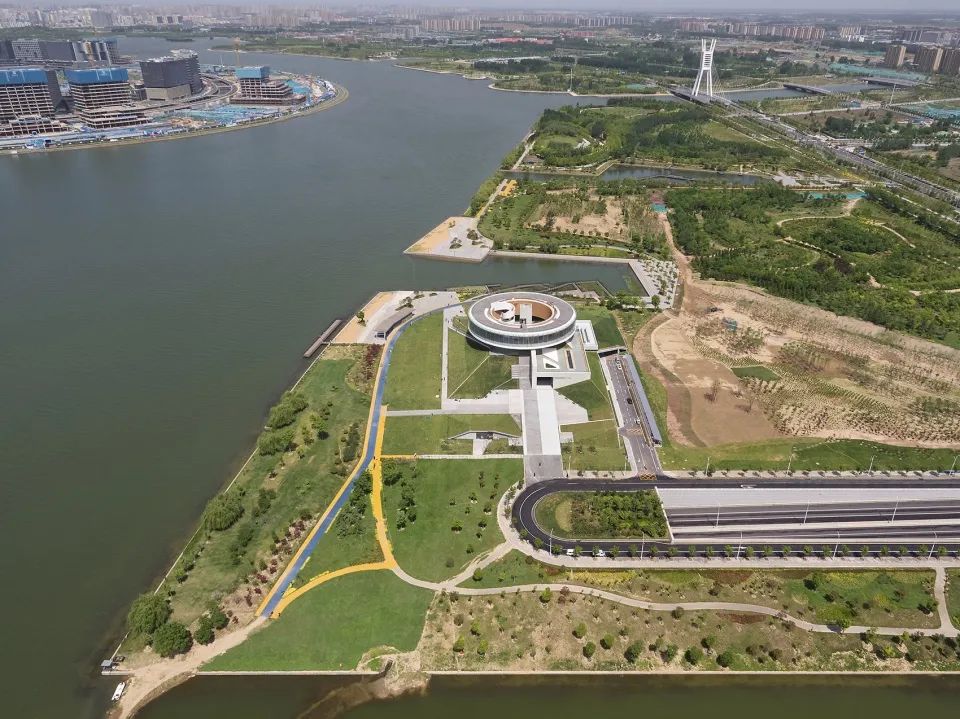 龙湖公共艺术中心丨中国郑州丨STUDIO A+-10