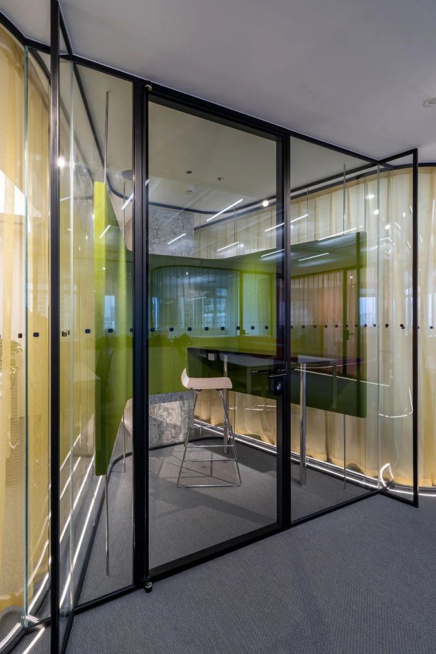 苹果办公室北京 · 最大化利用自然光的现代办公空间设计丨中国北京丨秦国鹏,屈飞婧-17