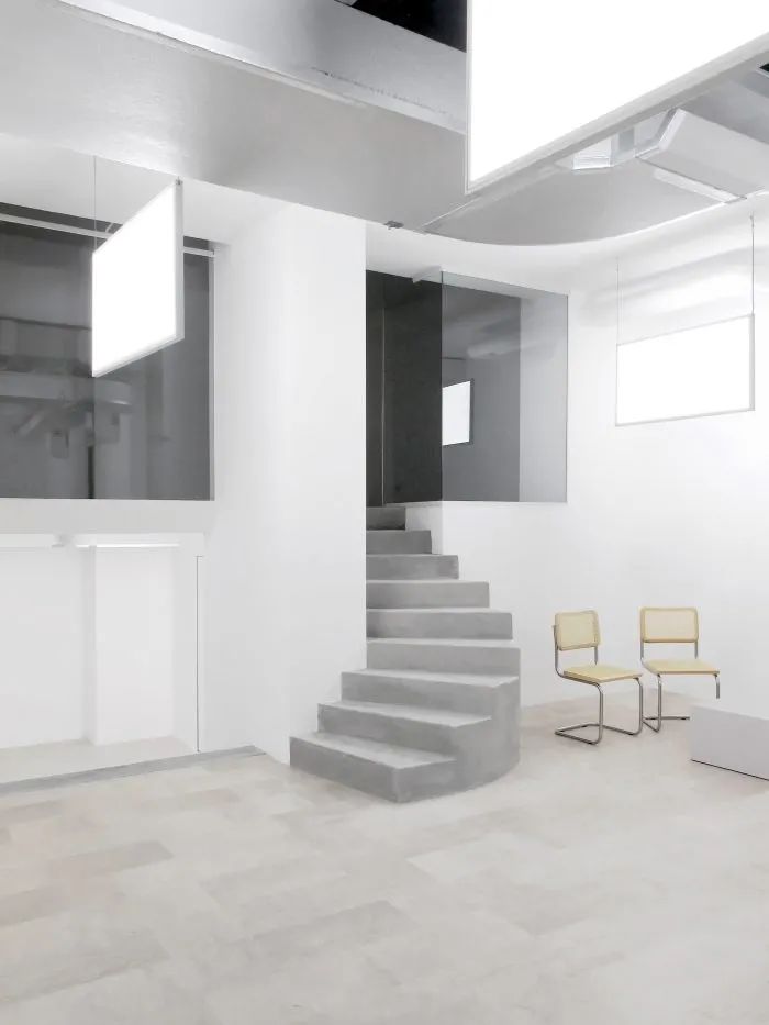 意大利博洛尼亚 P420 画廊——中性照明与模块化设计完美融合-13