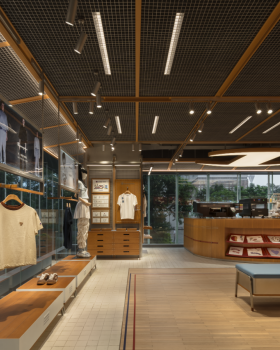 Champion成都盈嘉旗舰店空间设计丨中国成都丨立品设计