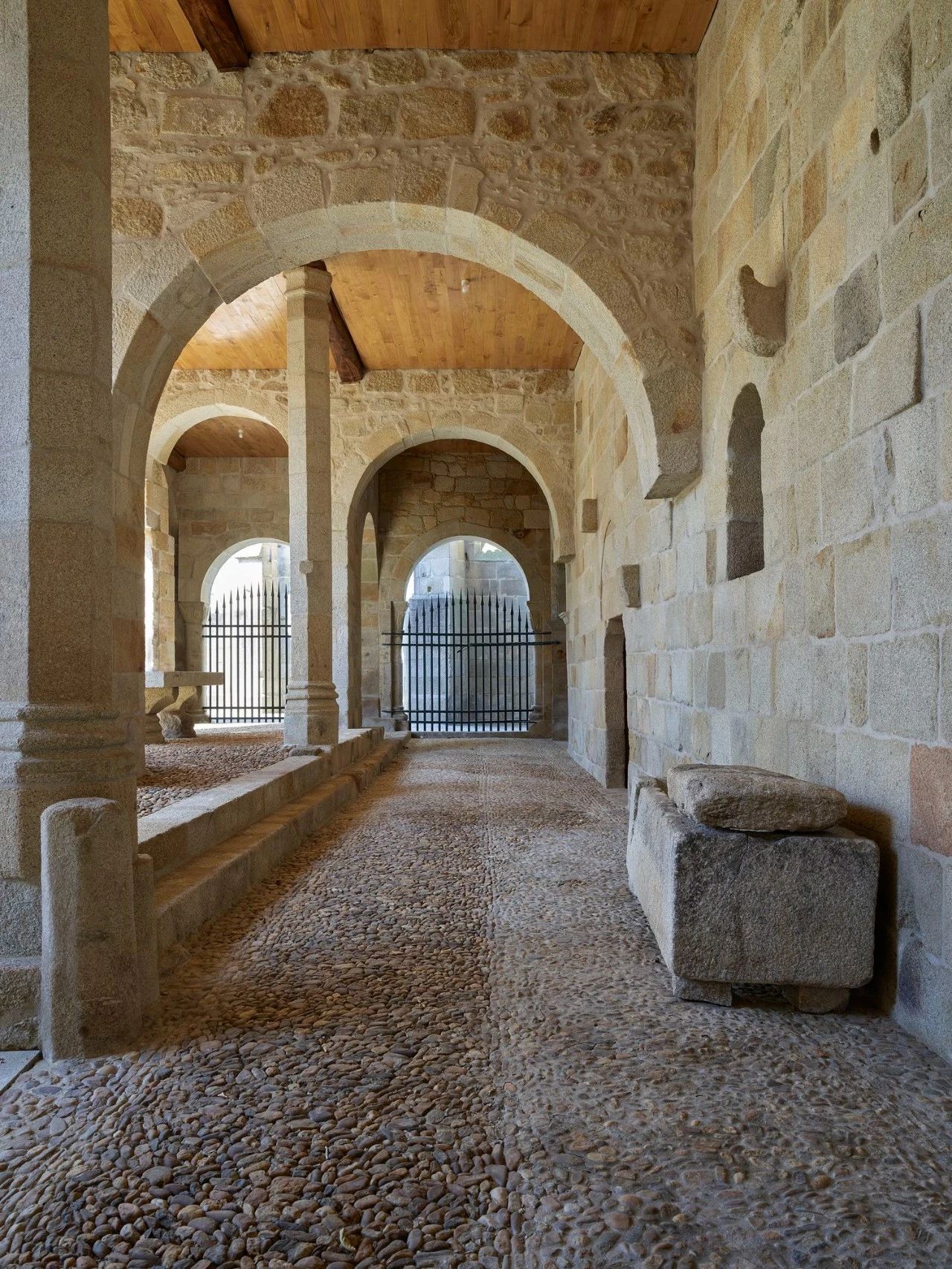 莱萨多巴利奥修道院丨葡萄牙丨阿尔瓦罗·西扎（Álvaro Siza Vieira）-28