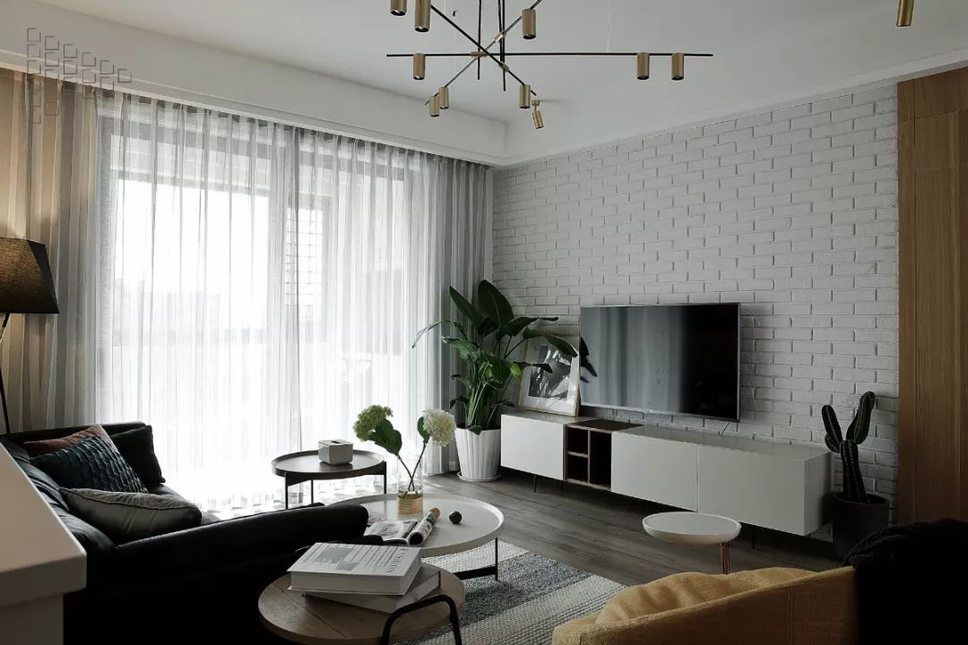 125㎡现代文艺范家居，优雅华丽空间感-12