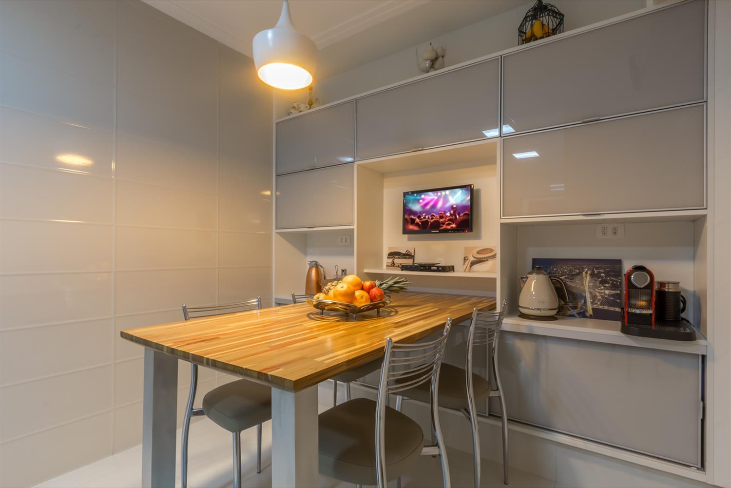 现代简约公寓改造，明亮宽敞的空间设计-3