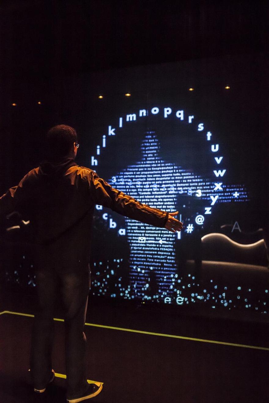 Tuiteratura · 沉浸式互动数字诗歌展-4