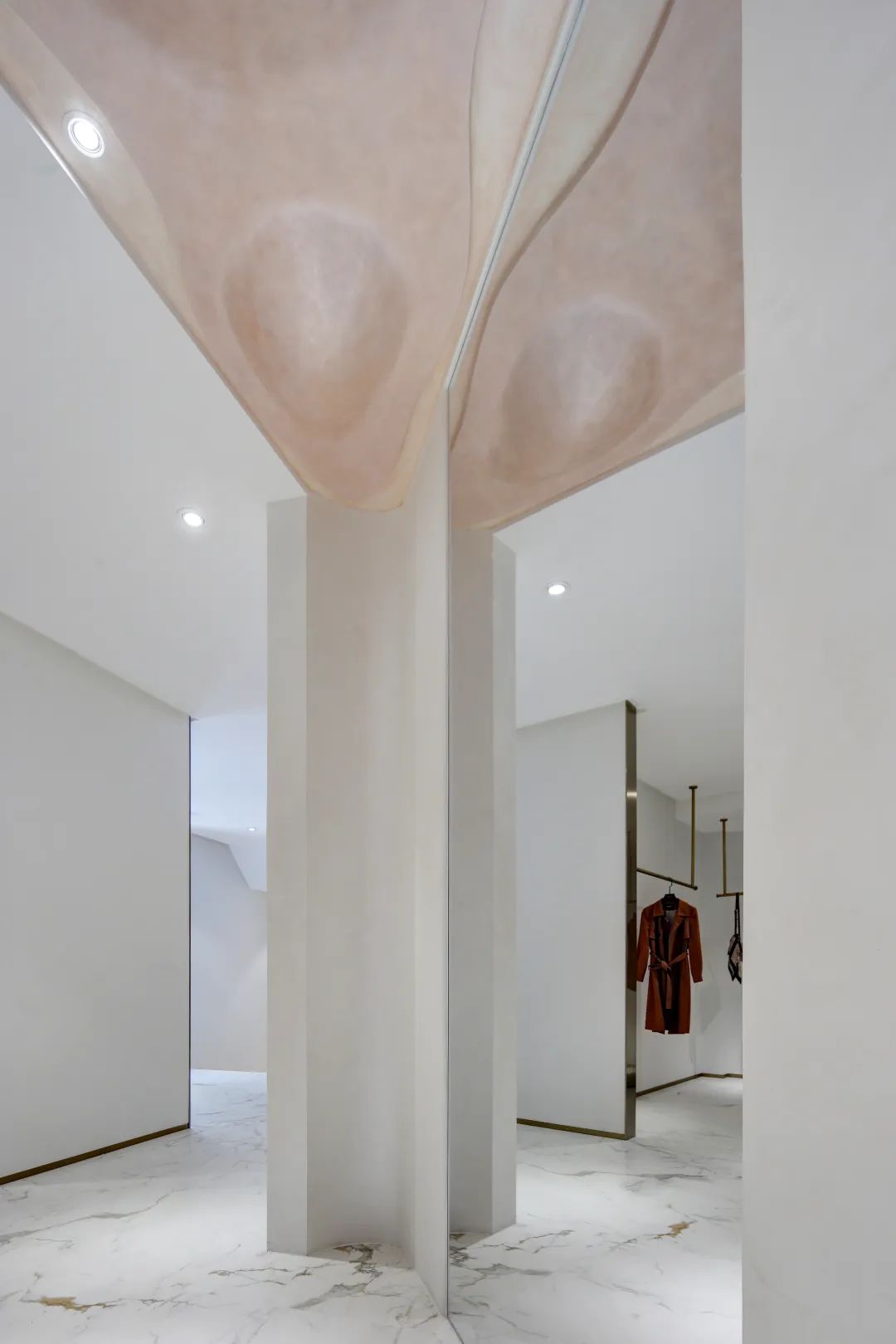 双鱼主题的高定服装店丨中国成都丨文东上锦设计-27