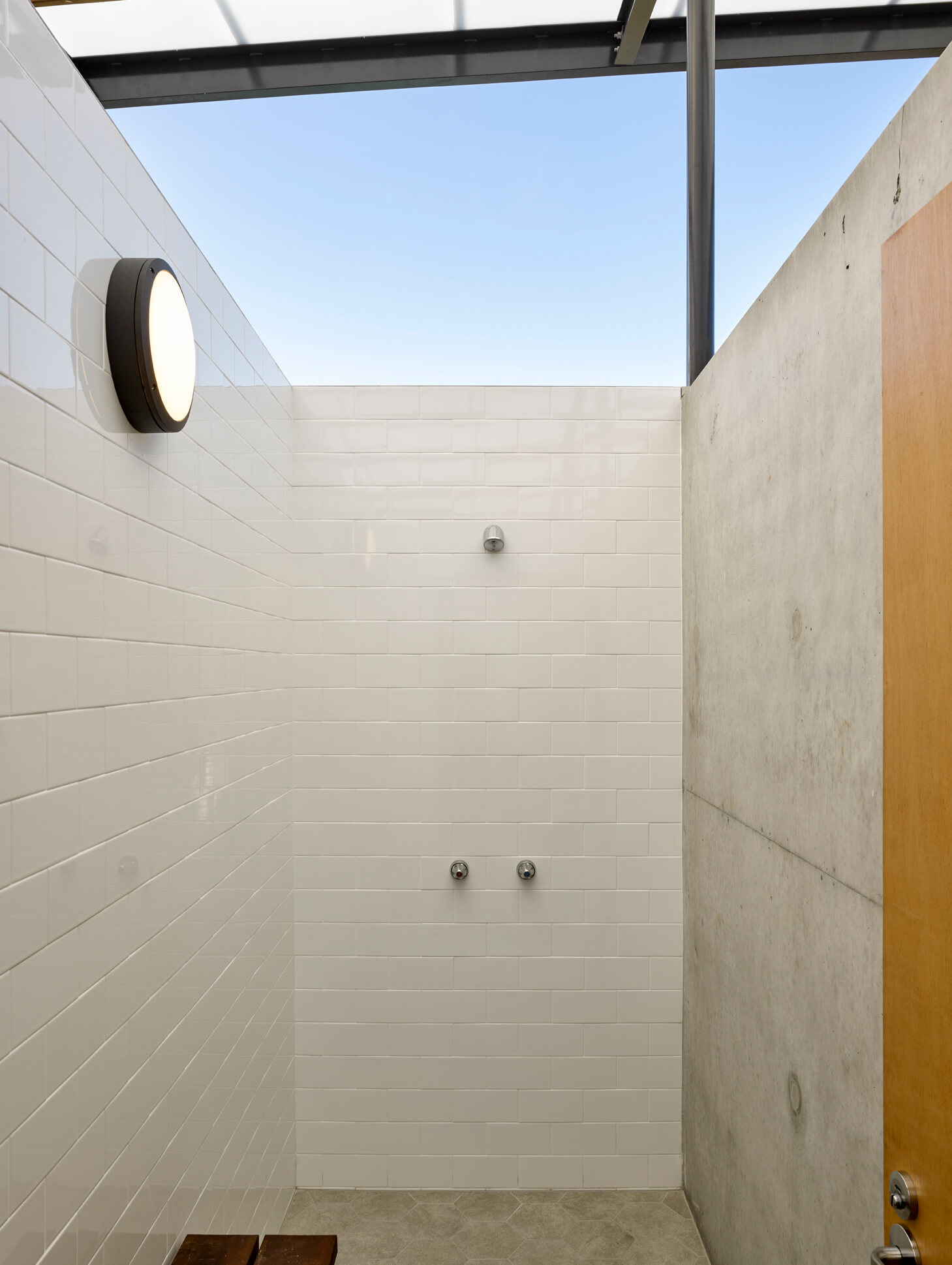 Habitat Recreation Centre / DFJ Architects-28