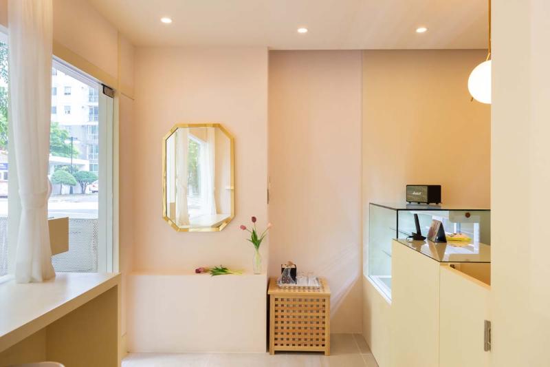 简约清新六坪蛋糕店设计-11