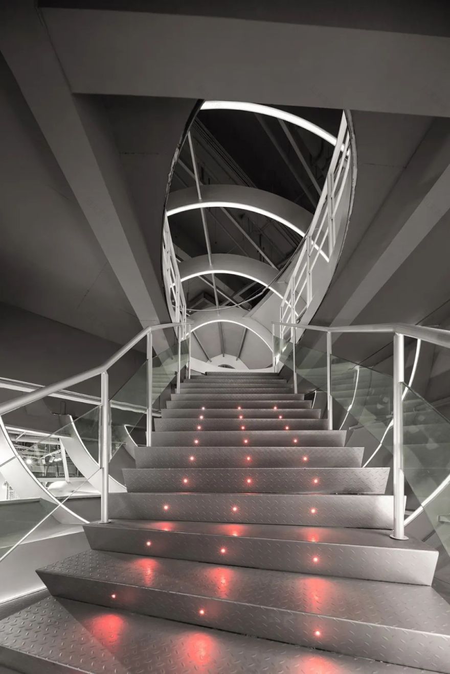 穿越X11次元潮玩飞艇即将启程,复古到未来|TOMO東木筑造-228