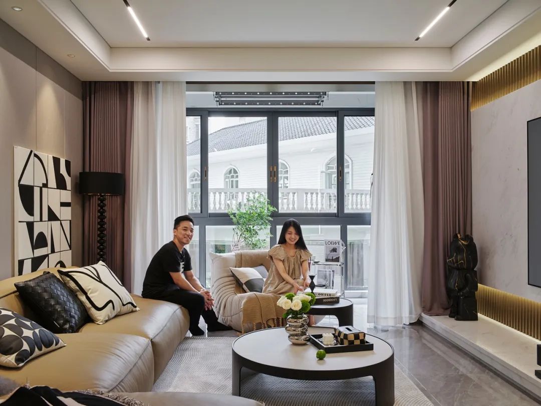 现代轻奢三居,打造都会女郎Kiko的理想家丨中国上海丨林时垚-134