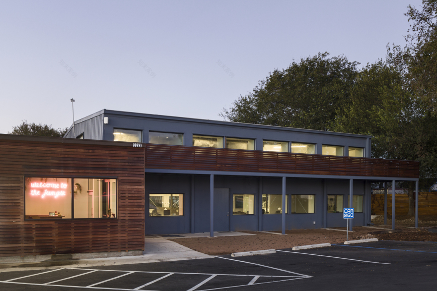 奥斯汀创意办公空间 | 旧仓库的绿色新生-25