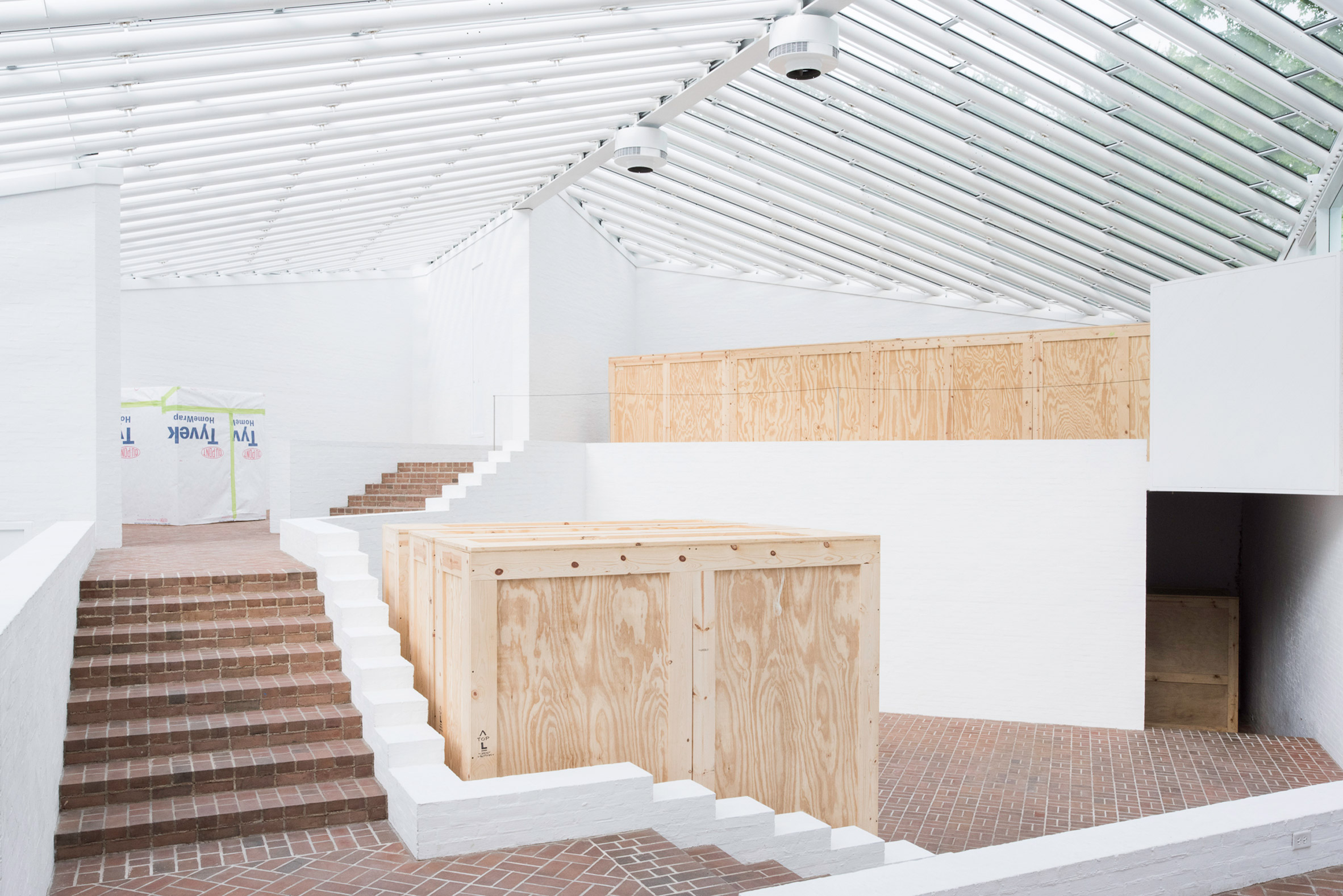 玻璃屋雕塑画廊翻修完成,再現菲利普·约翰逊建筑魅力-6