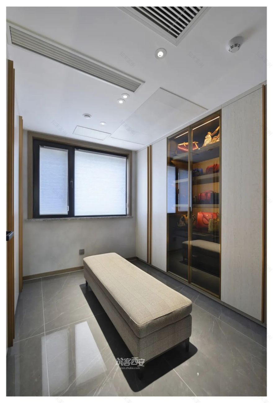 优优简简 | 吕高飞新作,现代极简风格的精致生活-51