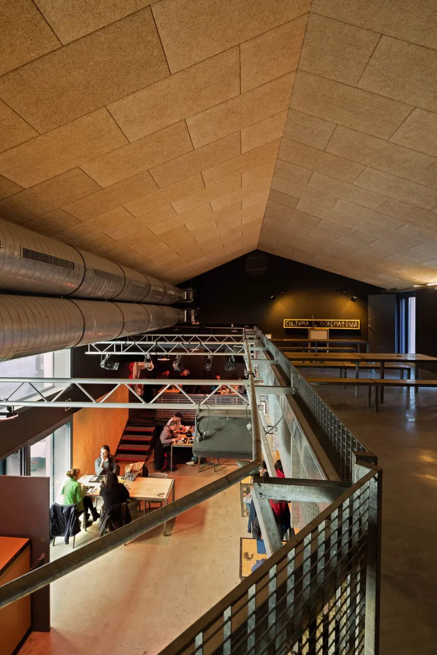 社区合作空间丨西班牙巴塞罗那丨Lacol arquitectura cooperativa-13