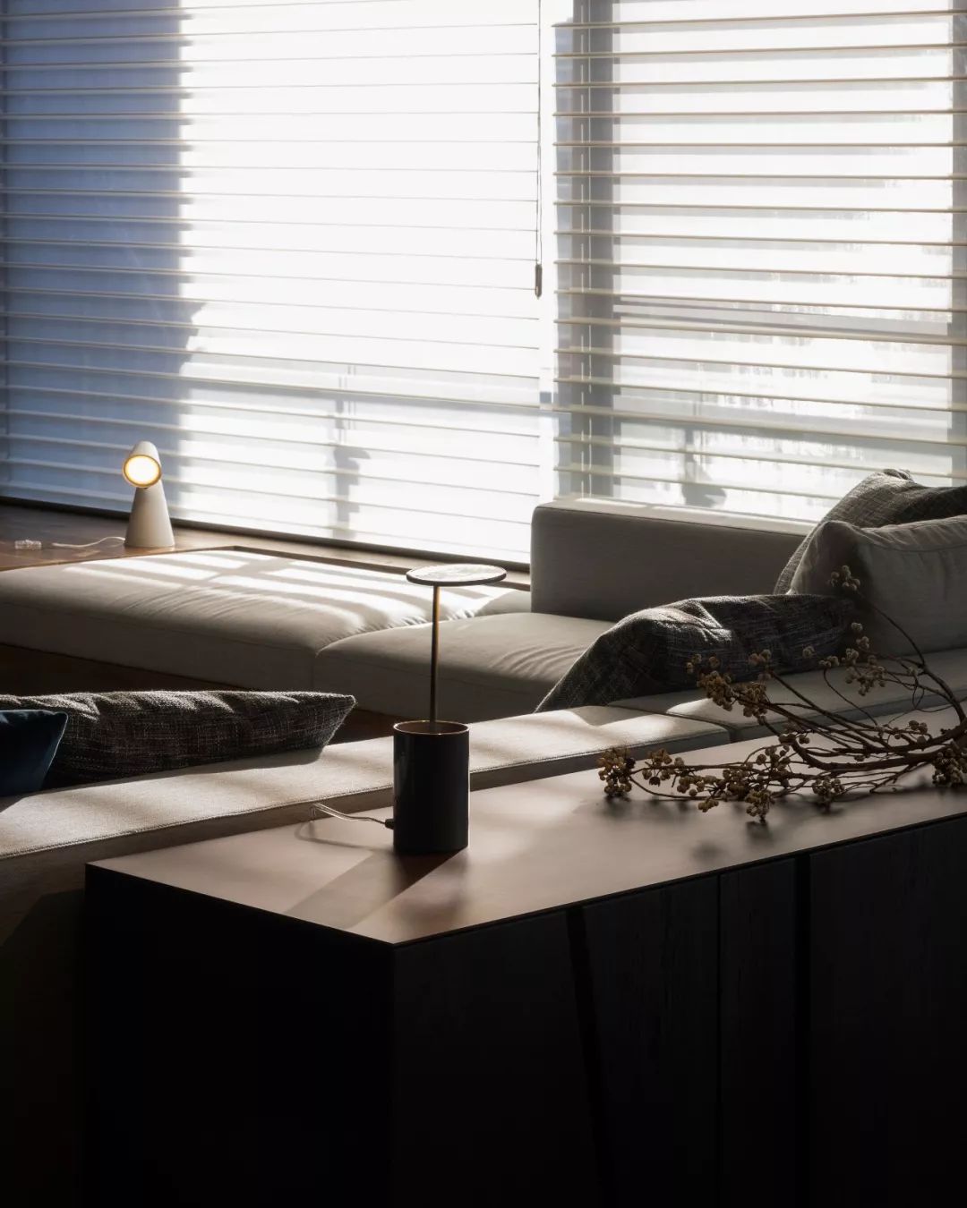 现代精致混搭风的居住空间-8