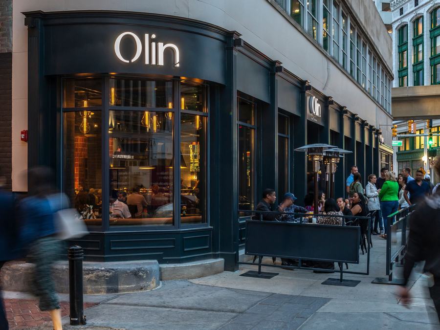 新地中海美式小酒馆，还原街头风貌 - 米尚丽零售设计网 MISUNLY- 美好品牌店铺空间发现者-0