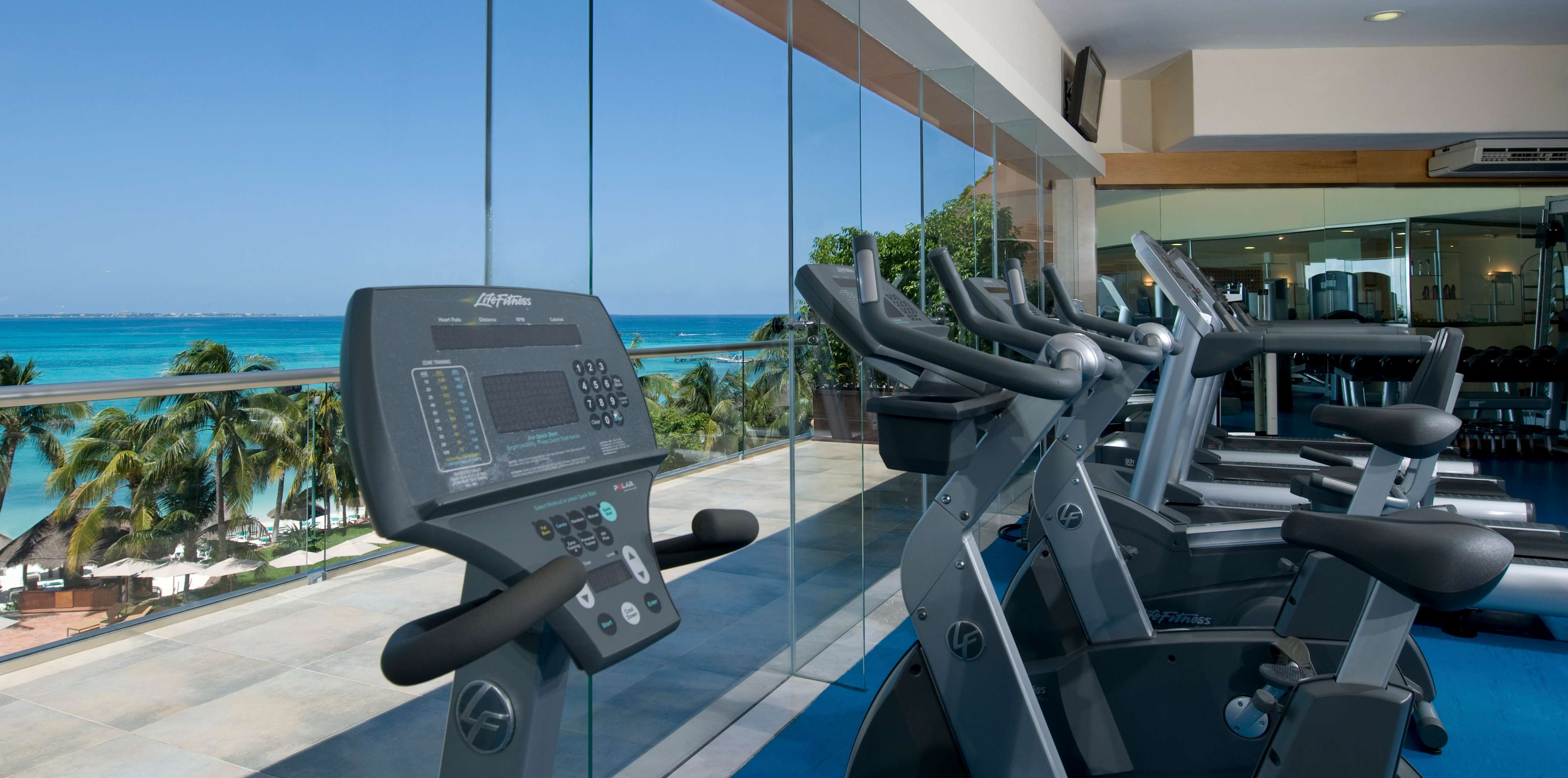 墨西哥坎昆美国嘉年华珊瑚海滩度假村-24