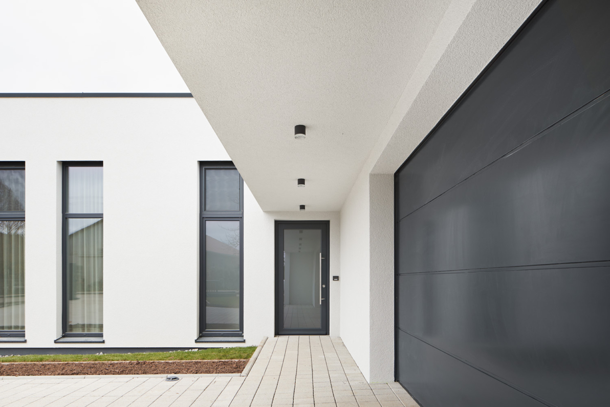 带开放式布局的独栋住宅  buerohauser-18