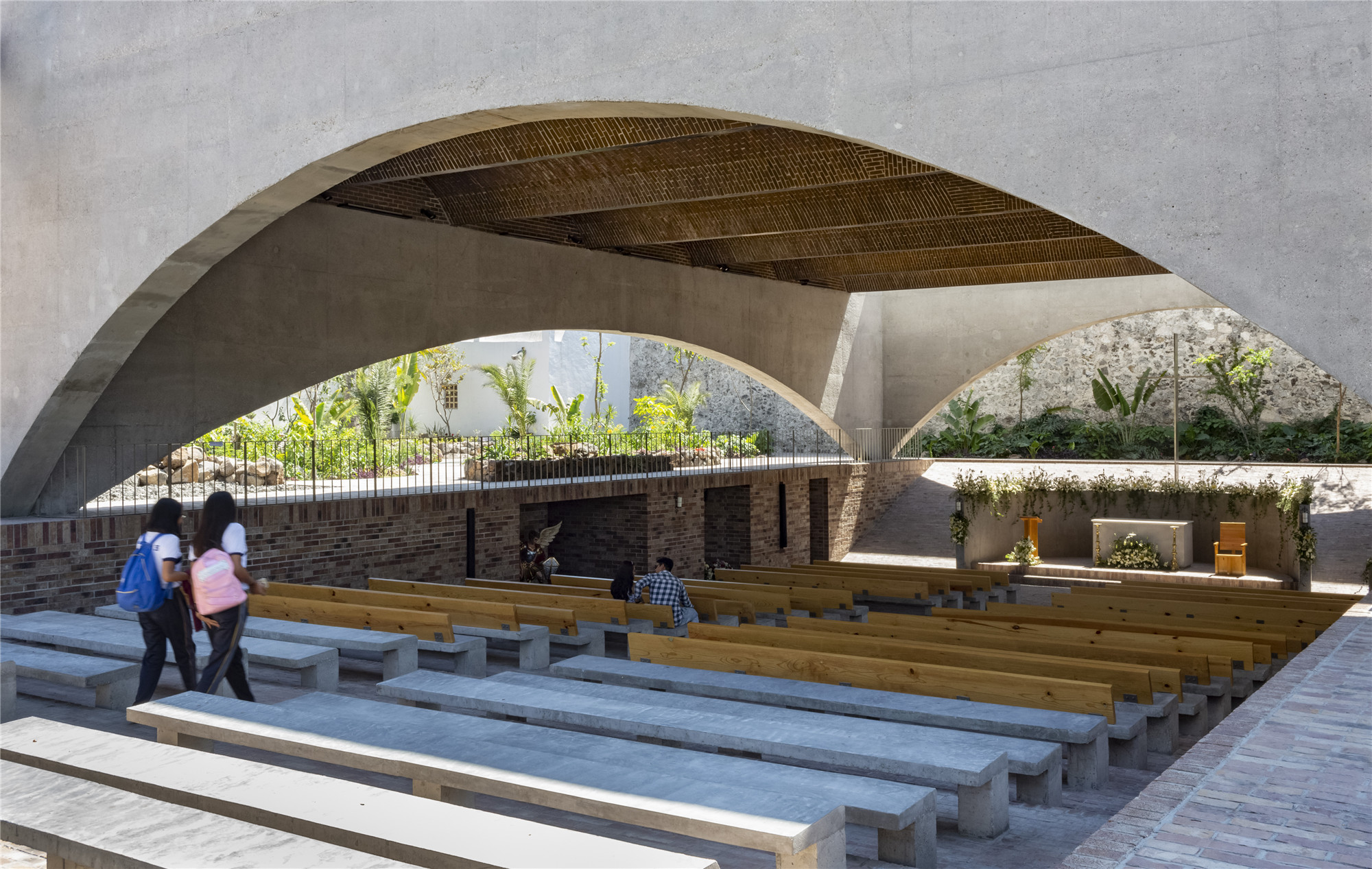 图拉圣堂:围合中的开放丨墨西哥-34