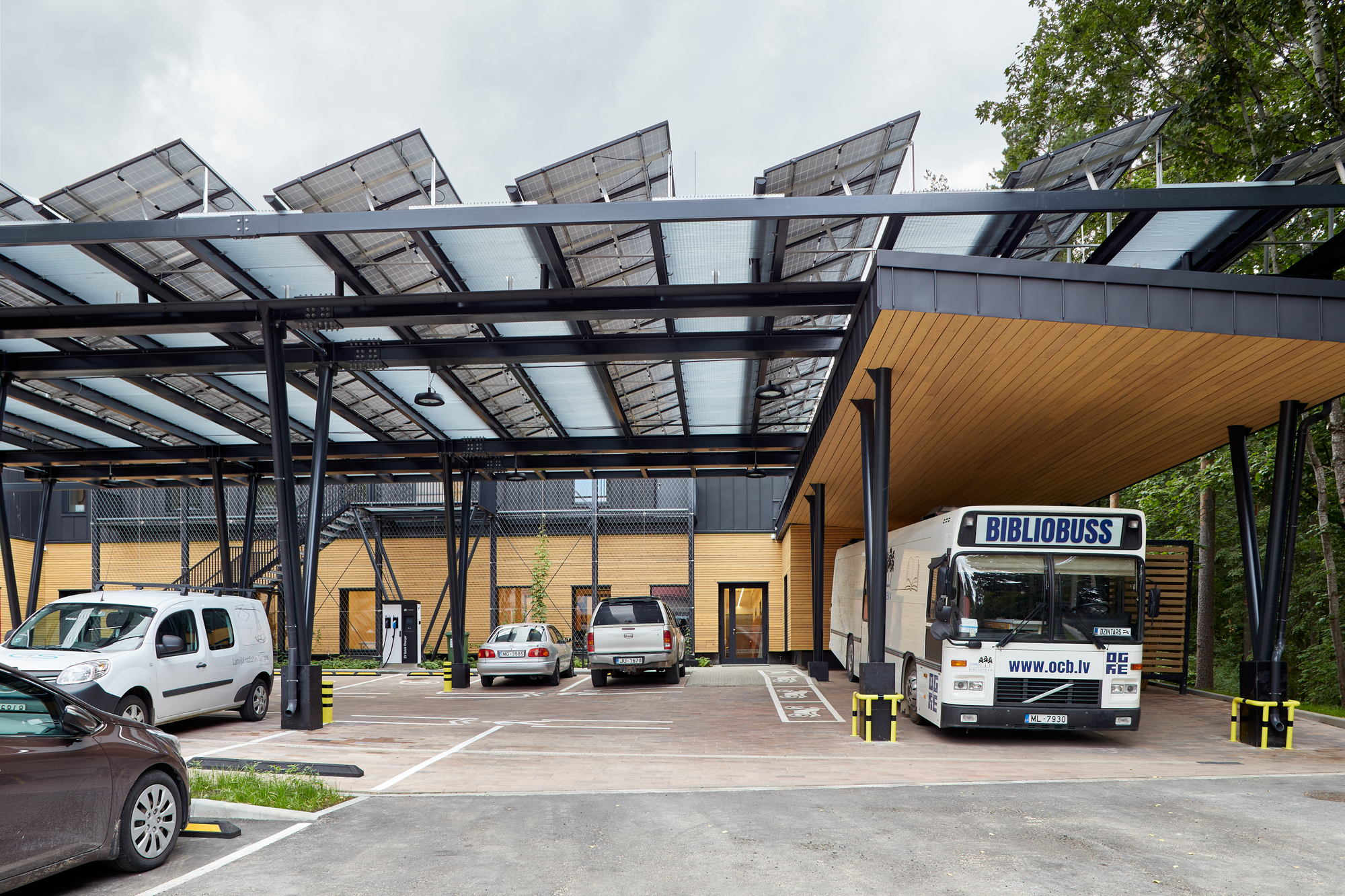 Ogre Central Library and Marriage Registry / PBR Architects Bureau-38