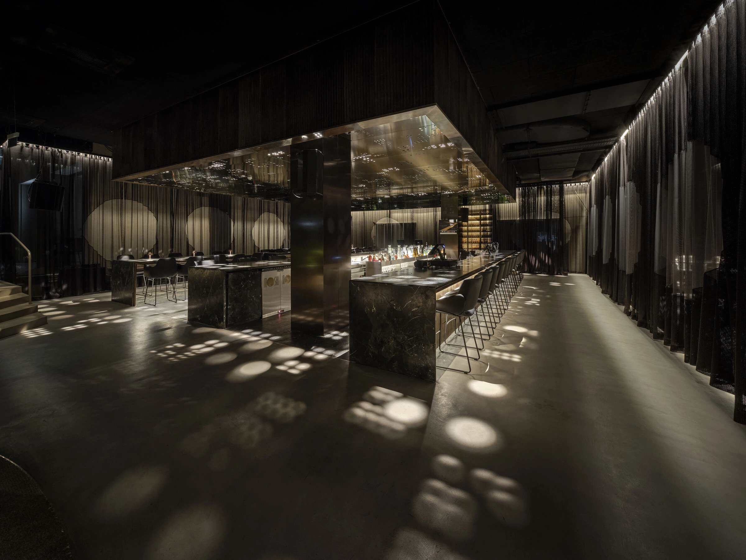 MOSH BAR & DINNER | INNOCAD architecture | Archello-0