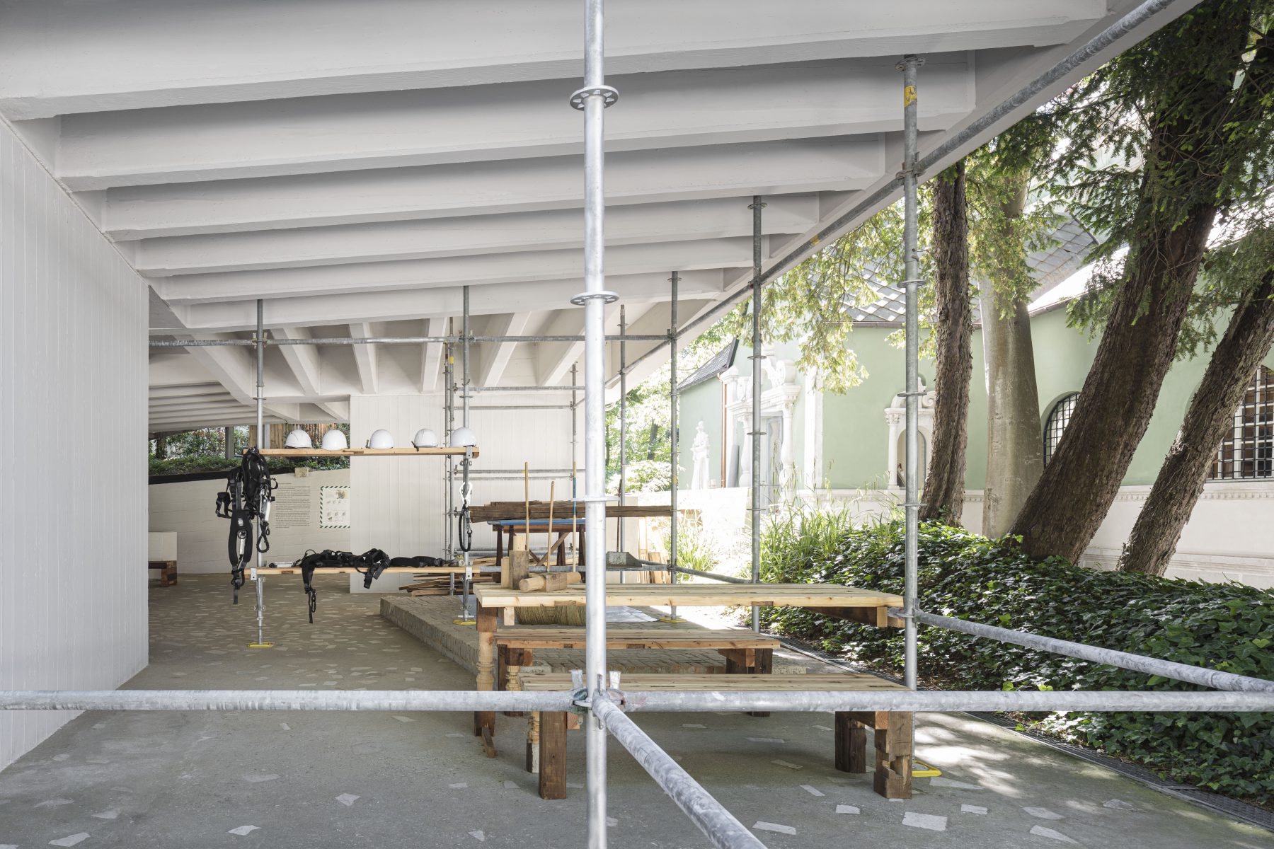 第17届威尼斯国际建筑双年展日本馆-15