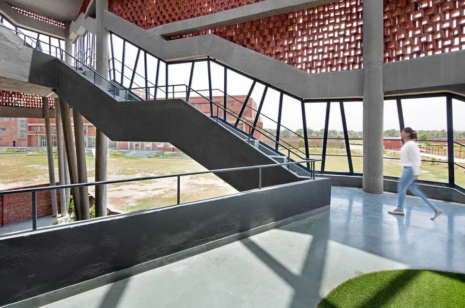 圣安德鲁斯技术与管理学院女生宿舍楼丨印度丨Zero Energy Design Lab-41