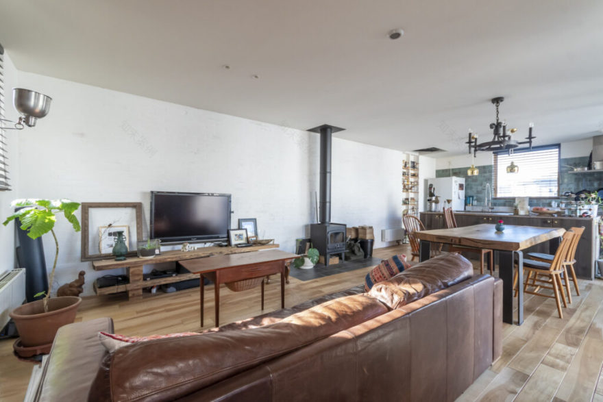 都市型パッシブデザインの家 自然素材にこだわり経年美を楽しみながら暮らす | Architecture | 100%LiFE-19