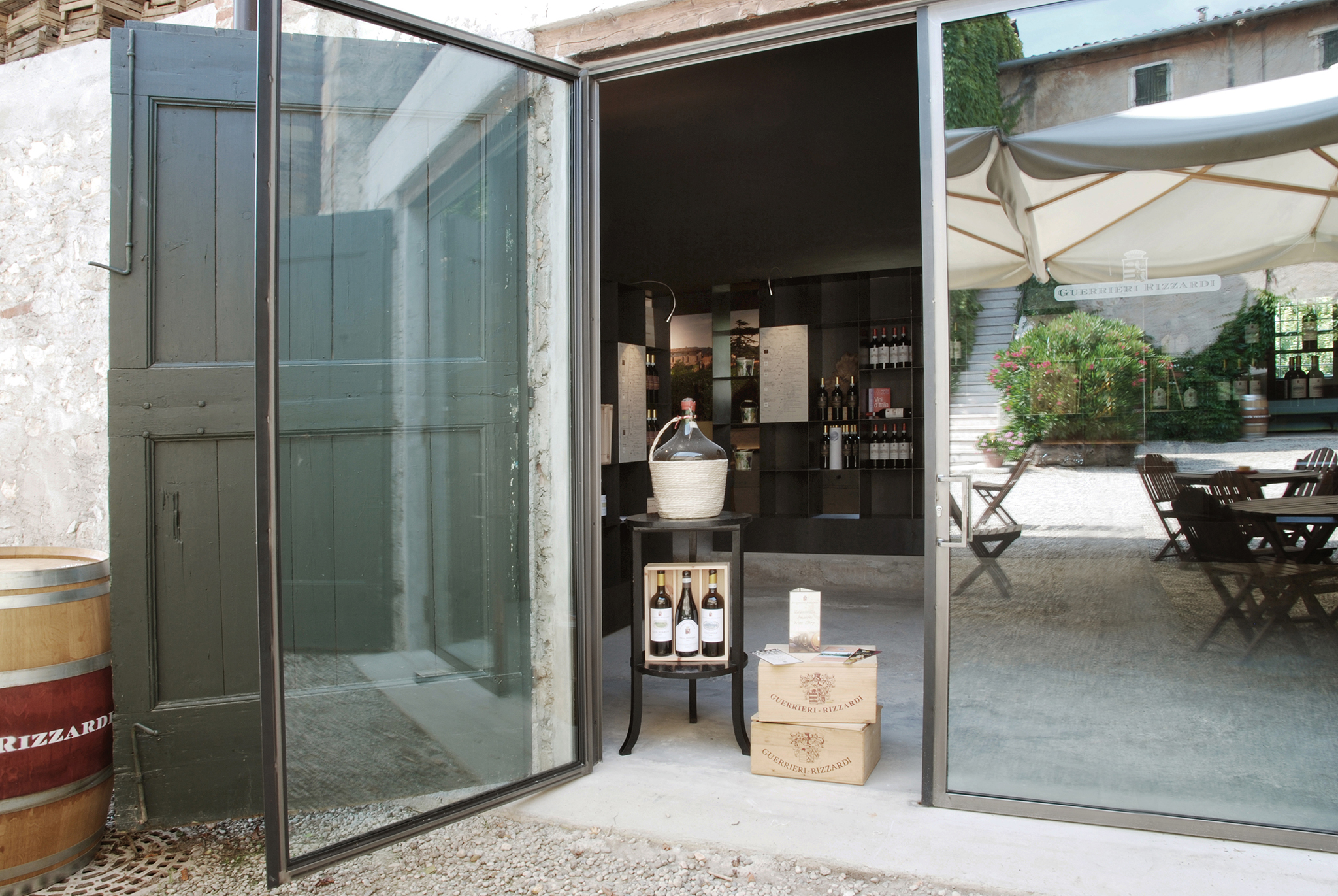 Guerrieri Rizzardi 酒庄展示厅丨andrea borri architetti-24