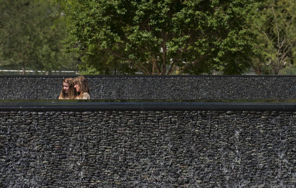 拉斯维加斯大道现代公园设计丨美国拉斯维加斯-9