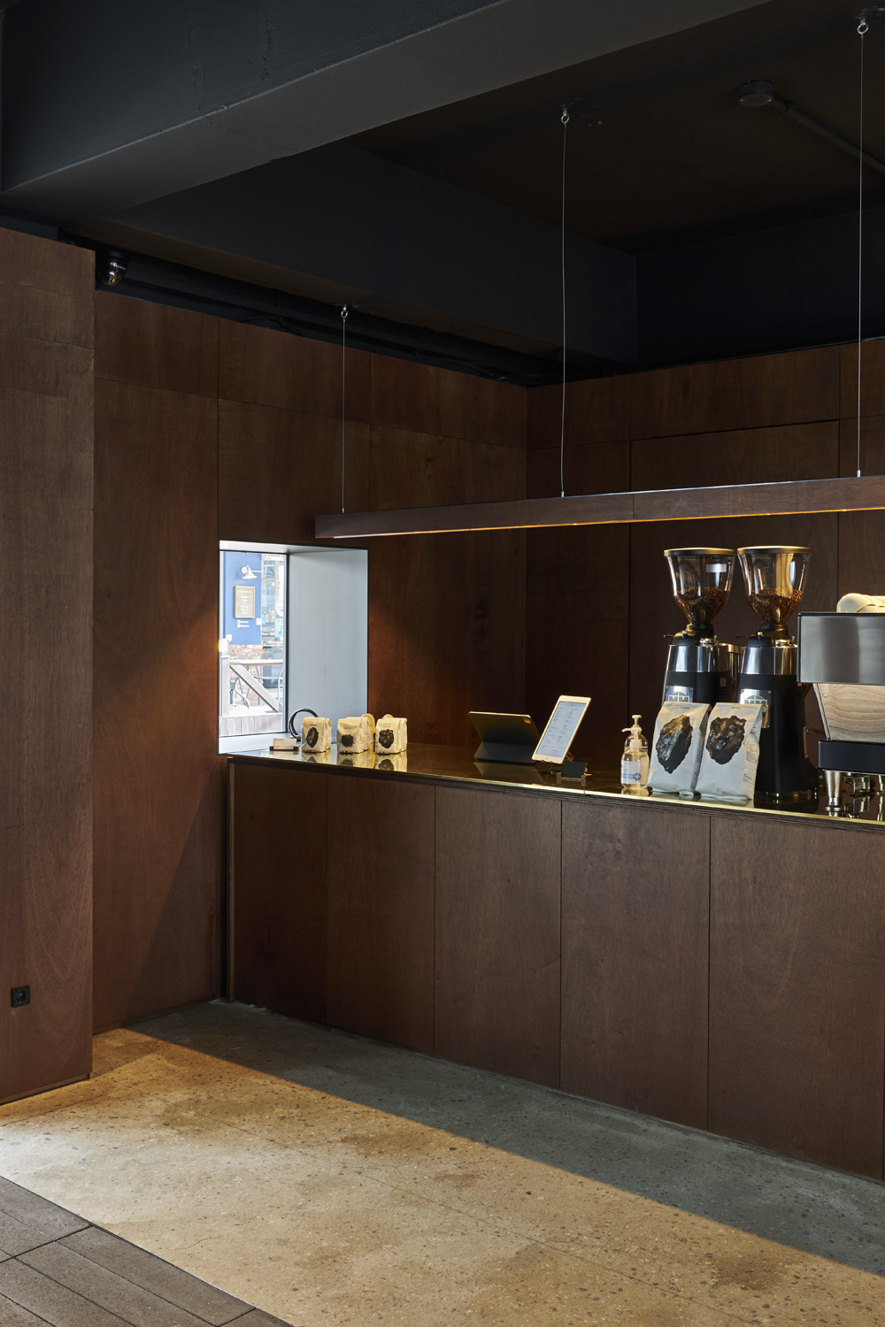 现代简约风 34 平咖啡厅设计案例解析-15